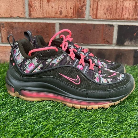 Women's Nike Air Max 98 Size 7.5 CAMO GREEN FLORAL BLACK PRINT PINK AQ6468-300 - Picture 1 of 7